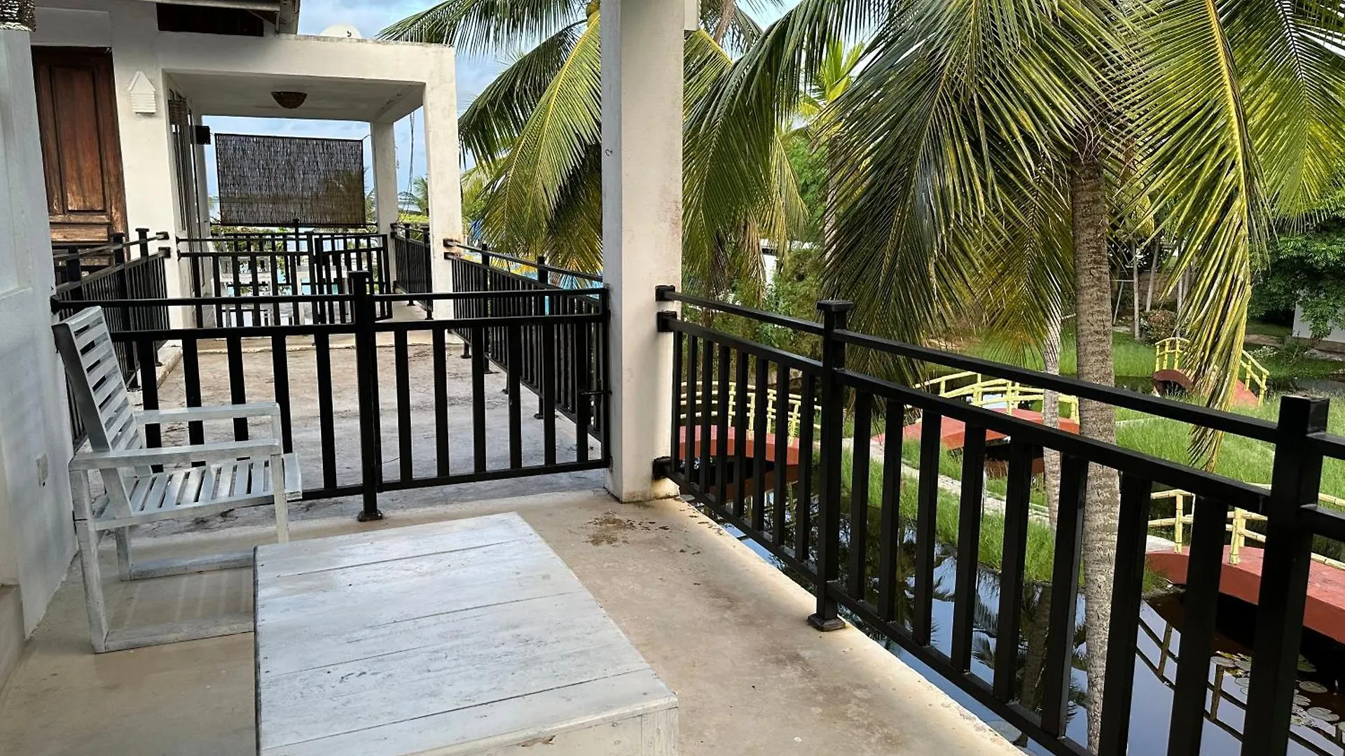 ***  Amaluna Resorts Negombo Sri Lanka