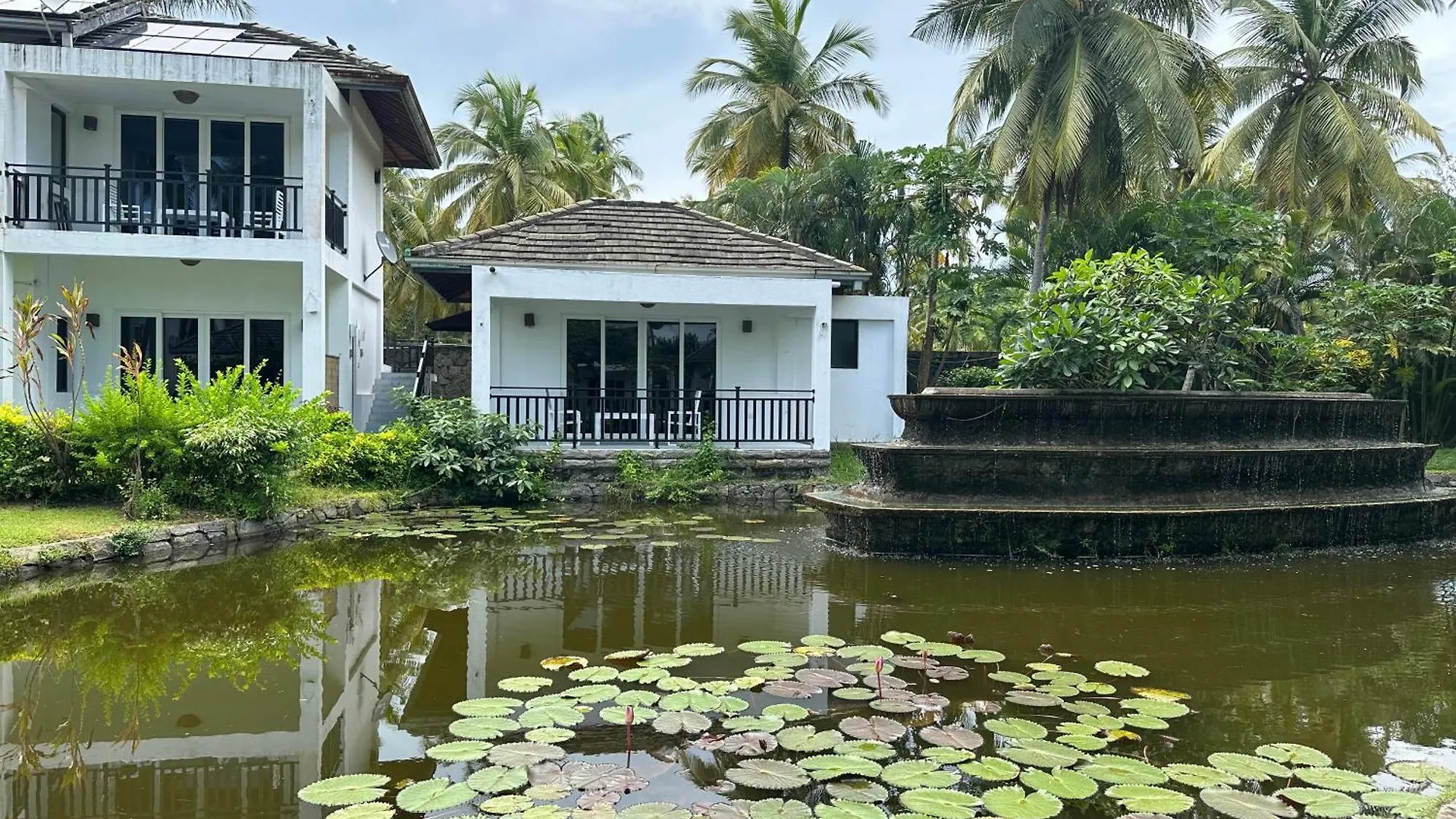 Amaluna Resorts Negombo