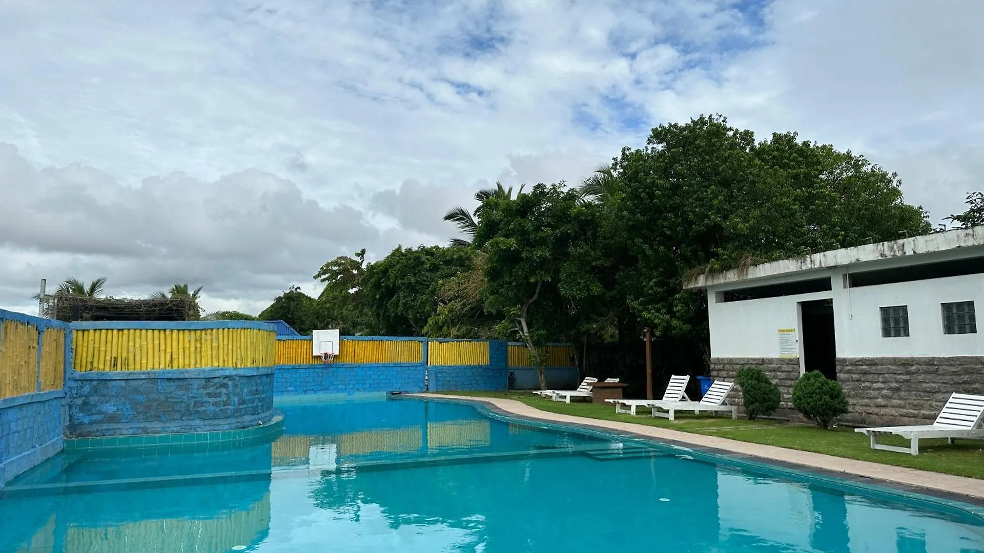 Amaluna Resorts Negombo