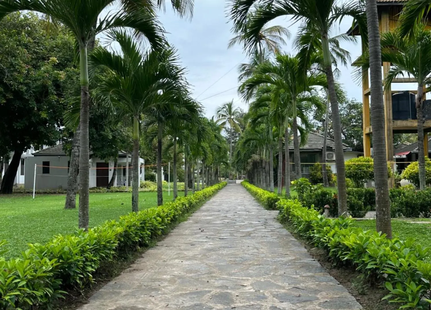 Amaluna Resorts Negombo