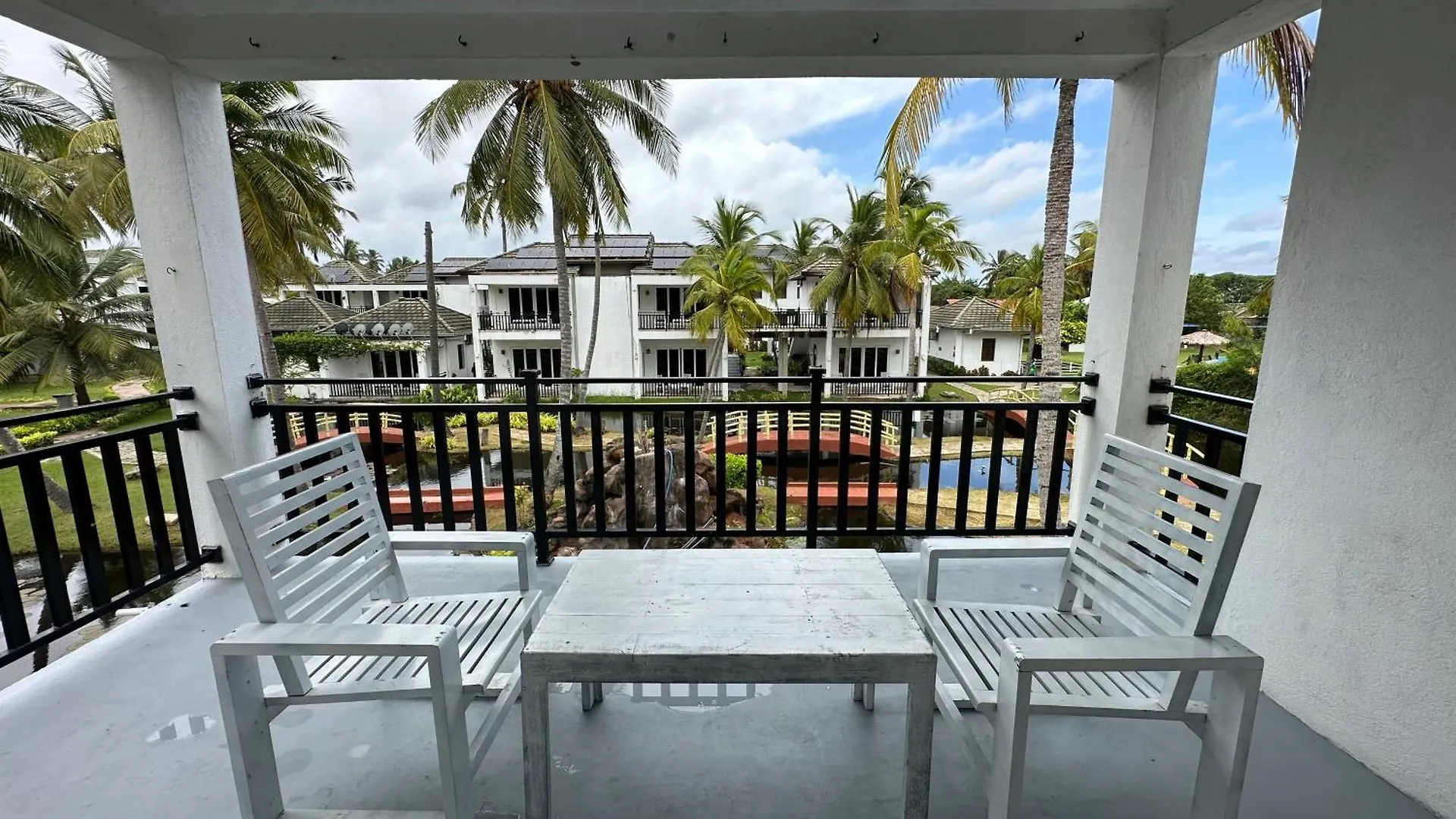 Amaluna Resorts Negombo 3*,