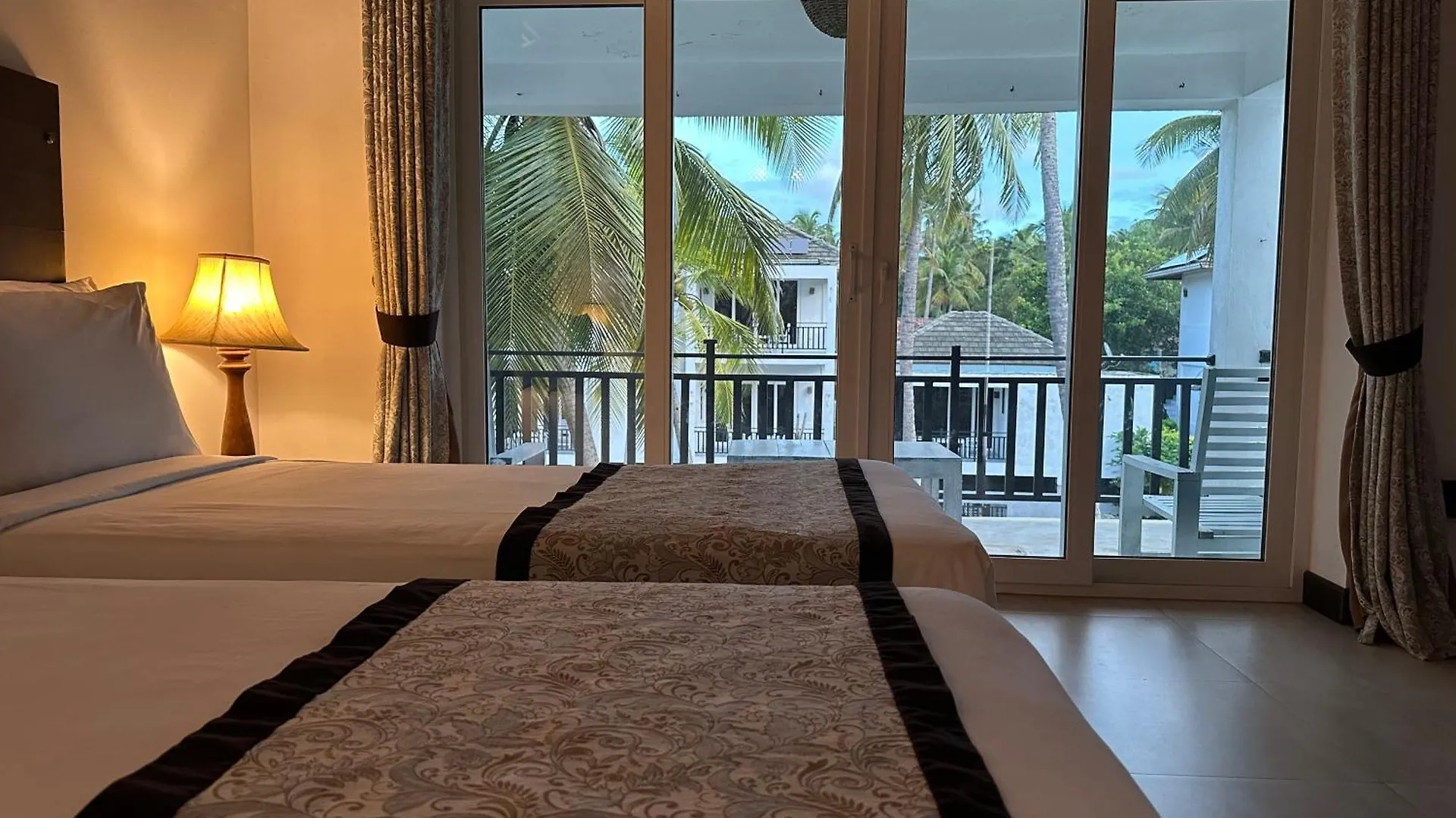 ***  Amaluna Resorts Negombo Srí Lanka