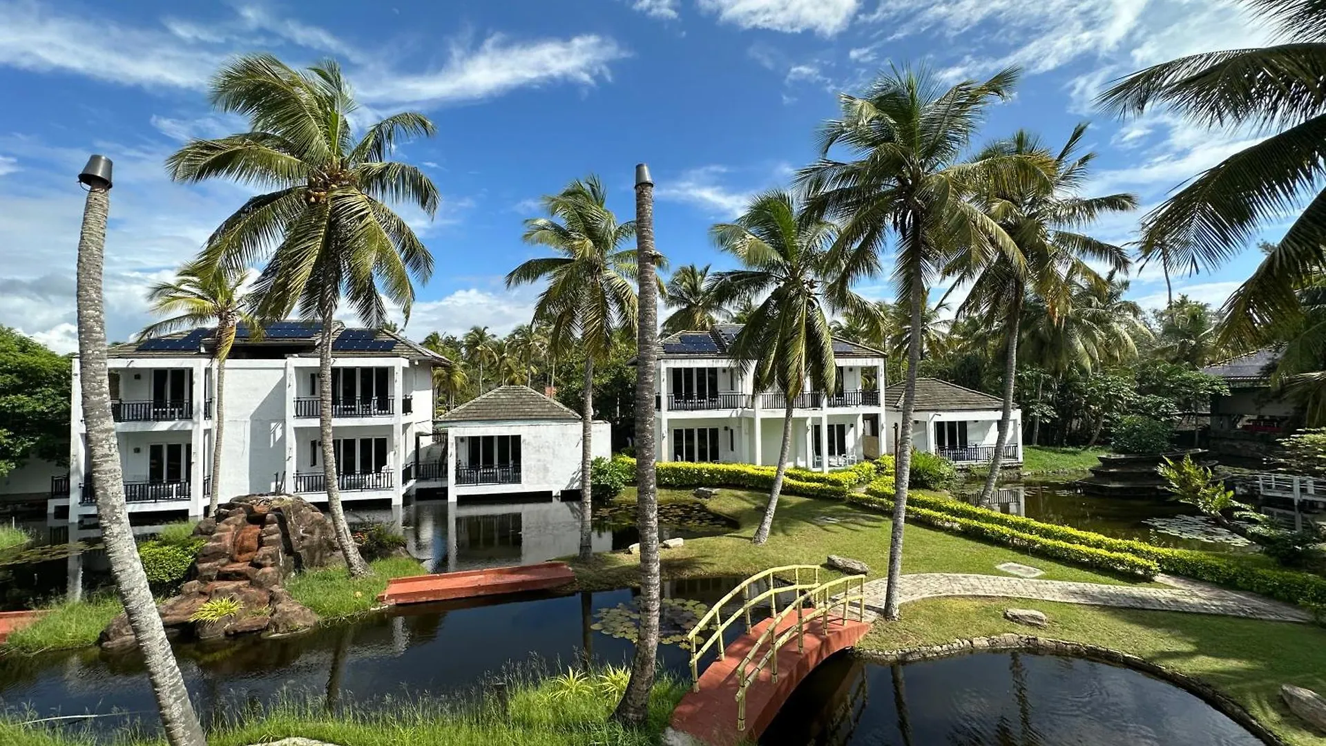 Amaluna Resorts Negombo 3*,